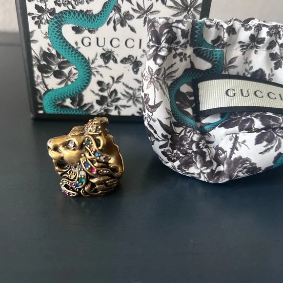 G U C C I 🔥 Lion Ring 🔥 - Picture 3 of 7